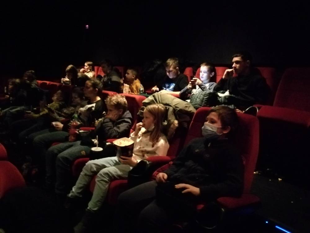 Zdjęcie: Na zdjęciu: dzieci w kinie.